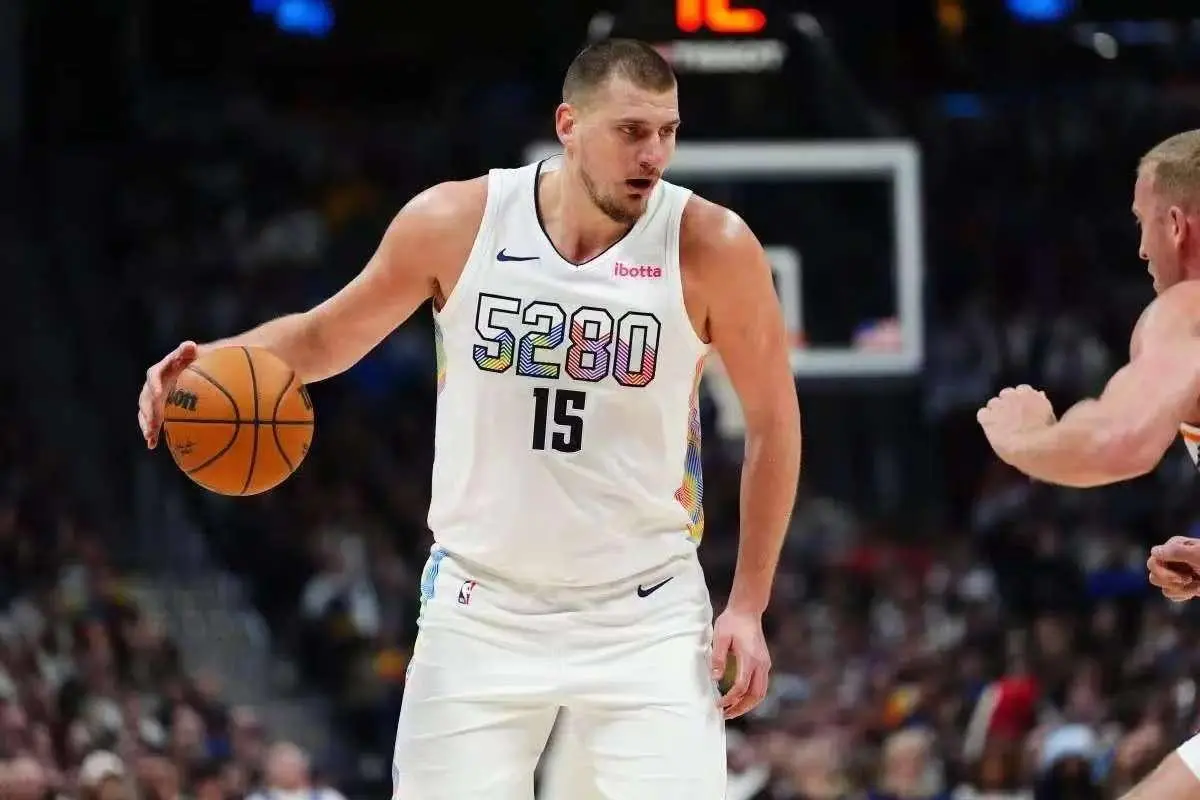 NBA最佳阵容一阵竞争激烈 字母哥约基奇领跑MVP候选人