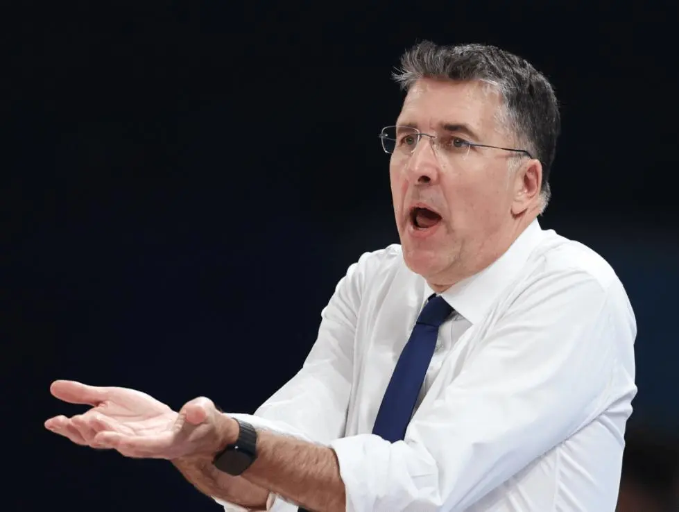 北京北控男篮更换主教练 闵鹿蕾卸任由外教接掌帅印